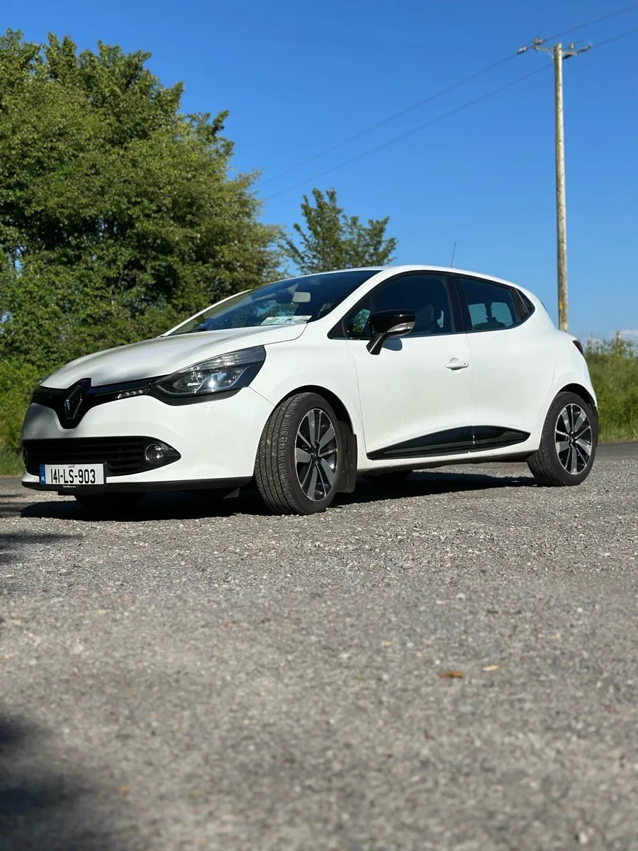 Renault Clio IV Dynamique S 1.5 DCI 90 - Image 1
