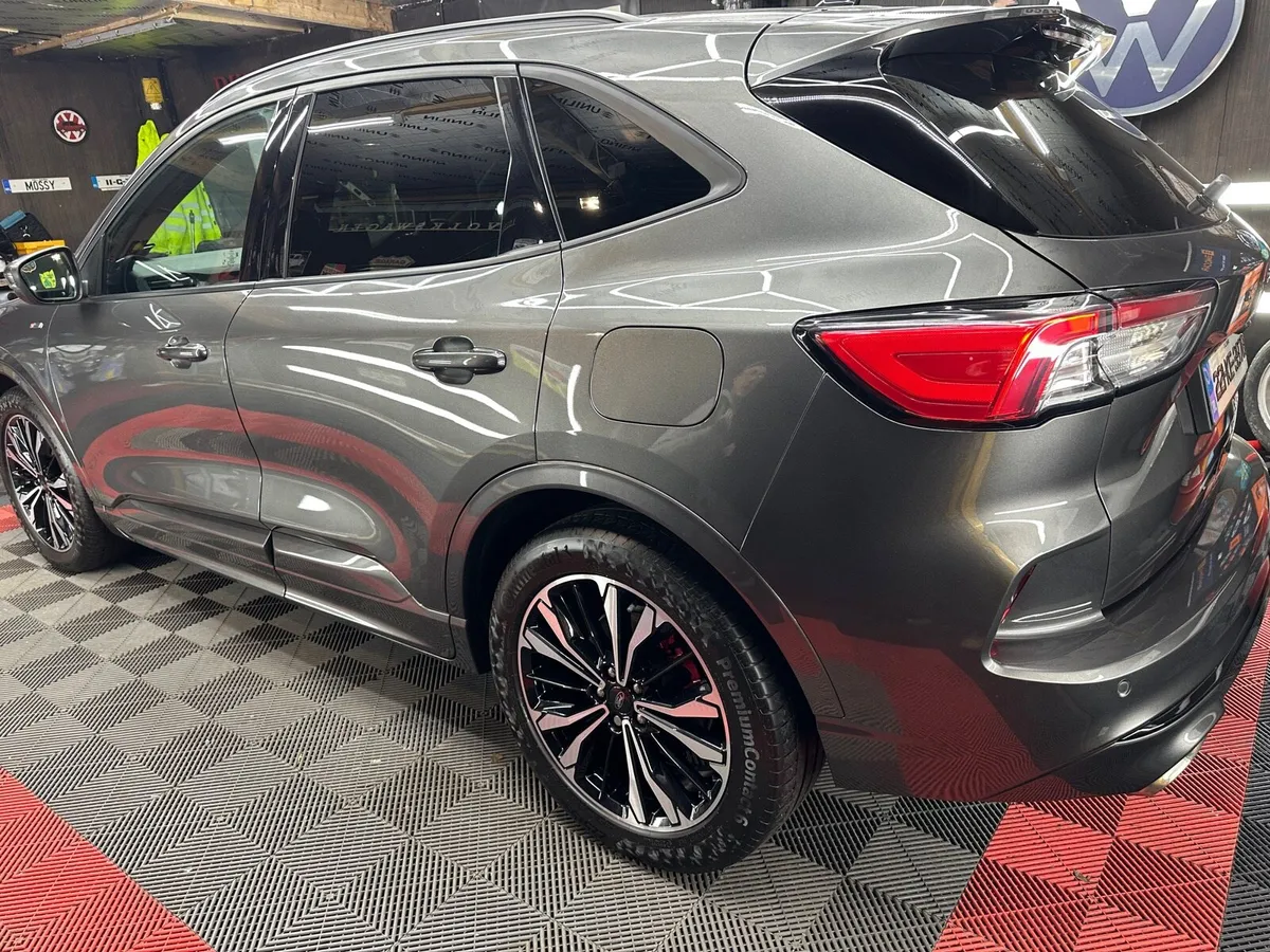 Ford Kuga ST Line X - Image 4