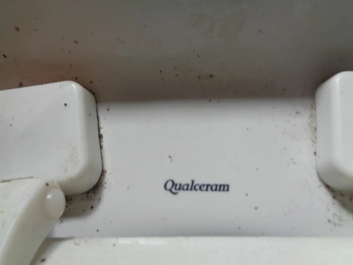 "Qualceram Toilet Bowl for Sale - Image 2