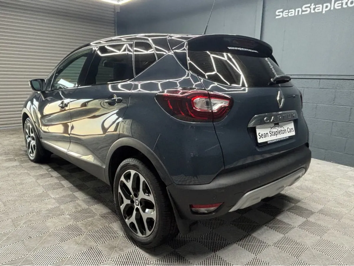 Renault Captur Signature X NAV DCI 90 4DR - Image 3
