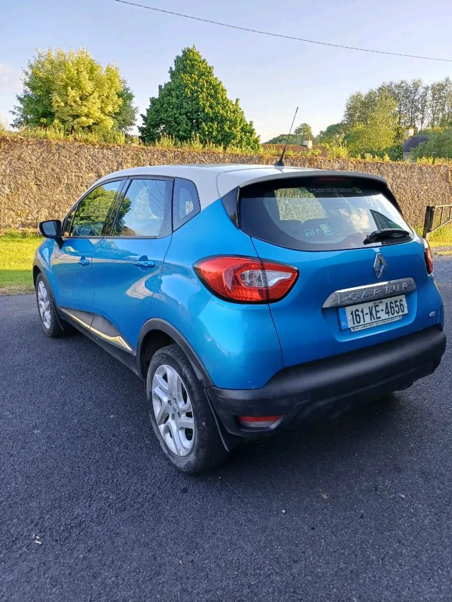 RENAULT CAPTUR 2016 AUTOMATIC - Image 3
