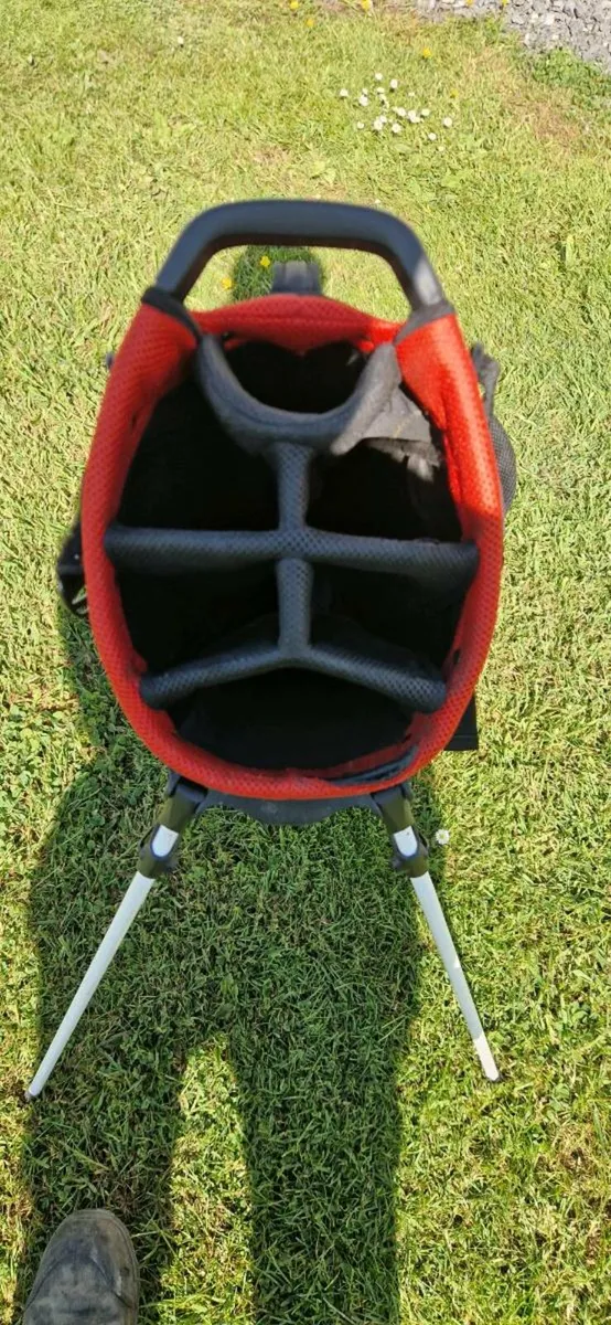 Taylormade golf bag - Image 4