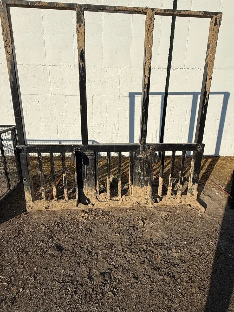 ⚫️** bale forks/spikes and  loader attachments ** - Image 1