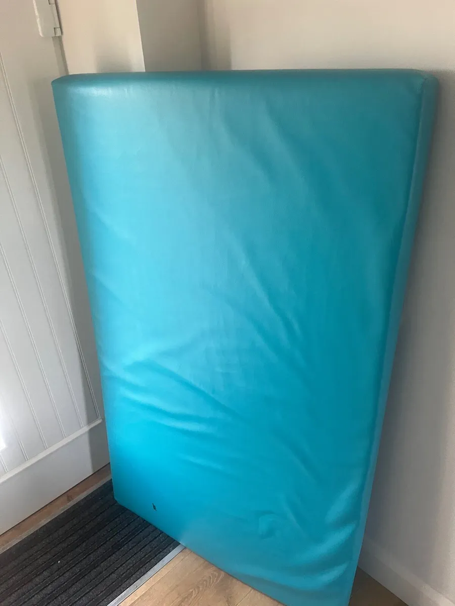 Gym equipment - Image 4