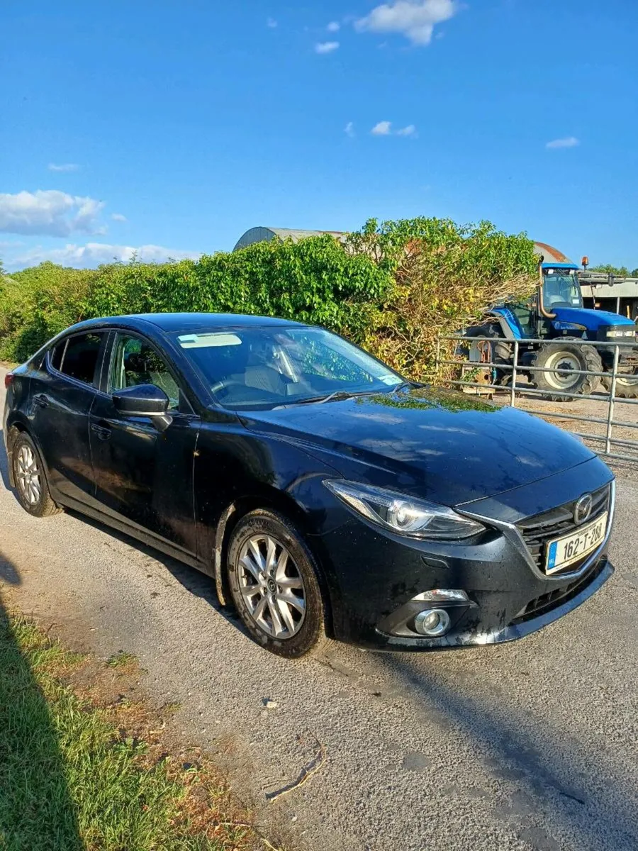 MAZDA 3 2016 1.5 DIESEL LOW KM - Image 2