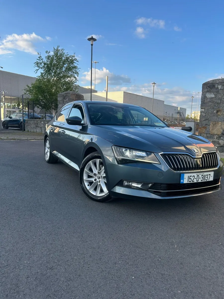 152 Skoda Superb - Image 1