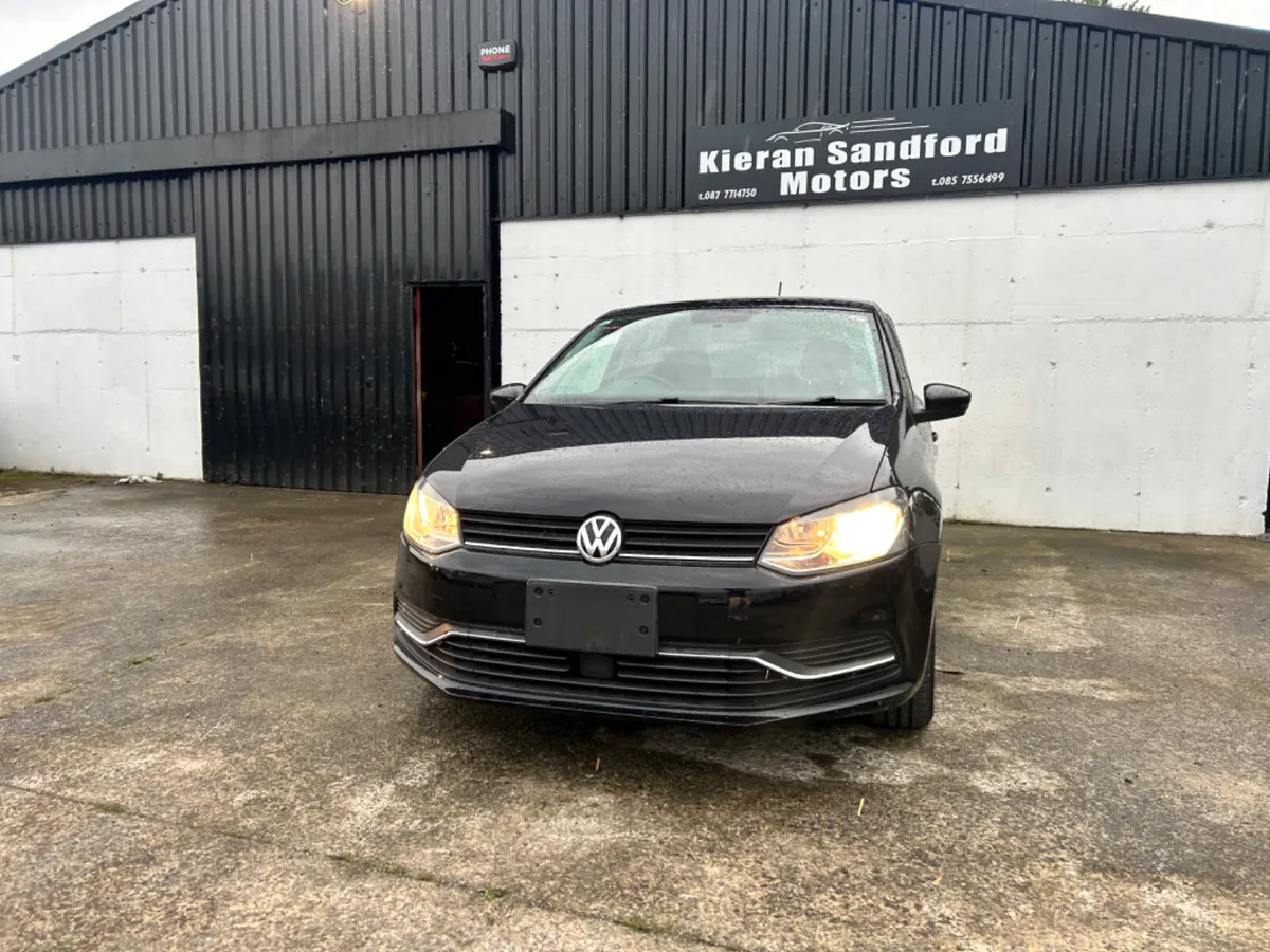 2015 Volkswagen Polo - Image 3