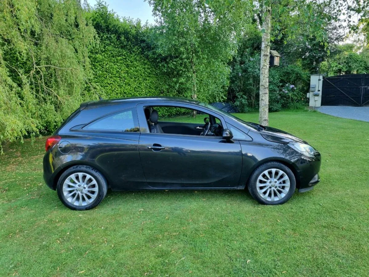 152 Vauxhall Corsa 1.2i Sting 3 Door - Image 2