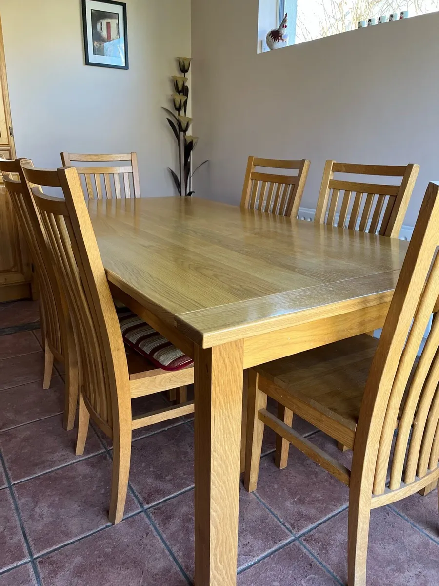 Kitchen table and 6 chairs - Image 1
