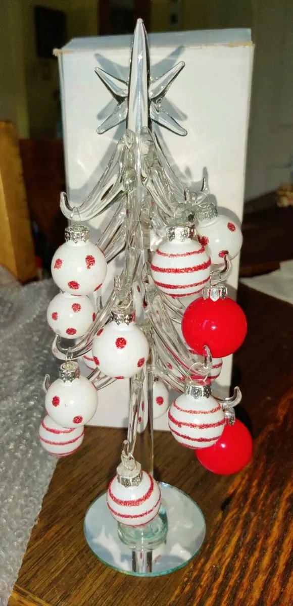 GENIUNE CRYSTAL CHRISTMAS TREE, & Baubles ! - Image 1