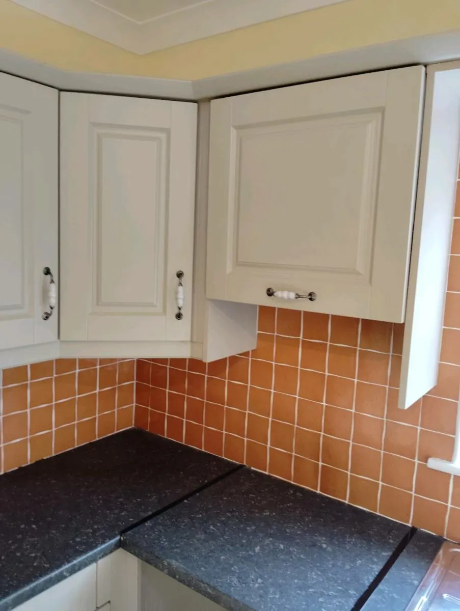 Kitchen - Image 4