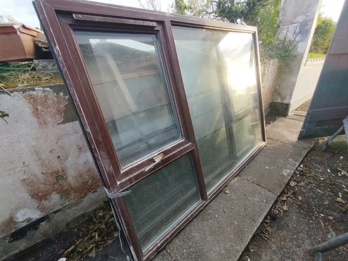 Pvc windows €20 each - Image 2