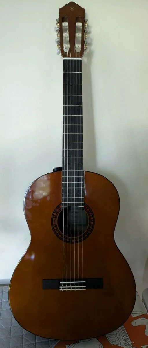 Yamaha CS40 II 3/4 Classical Guitar