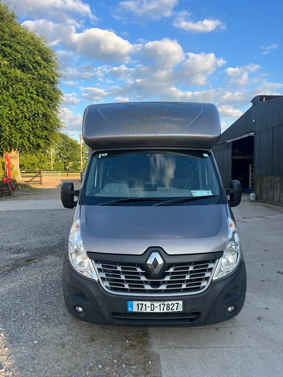 Renault 2box - Image 1