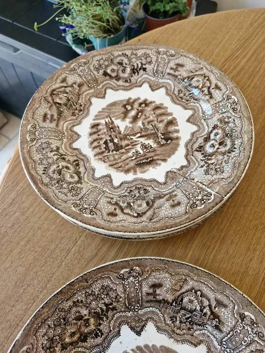 Dinner items - Image 1