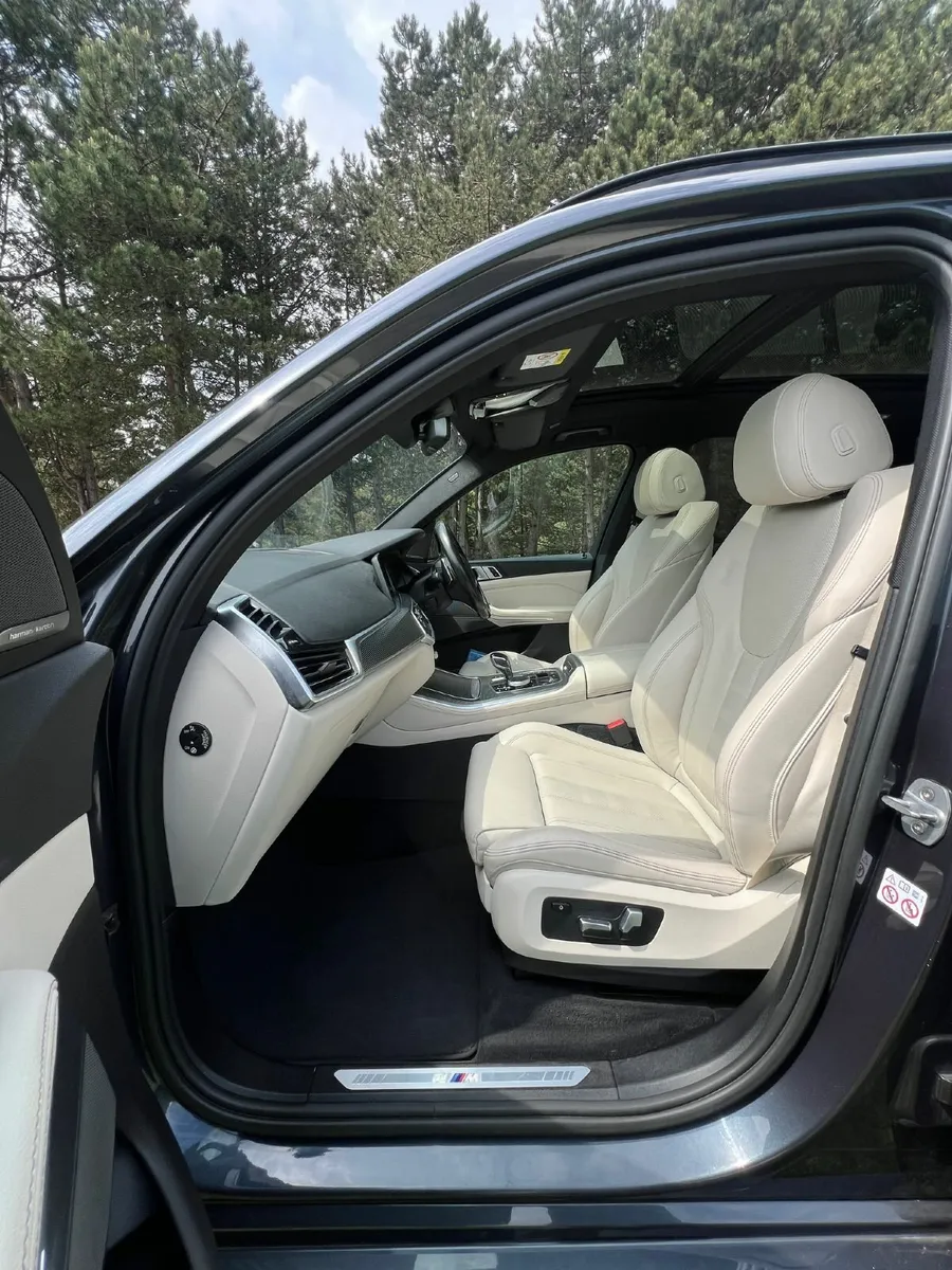 BMW X5 2019 M-Sport, 7 seater - Image 4