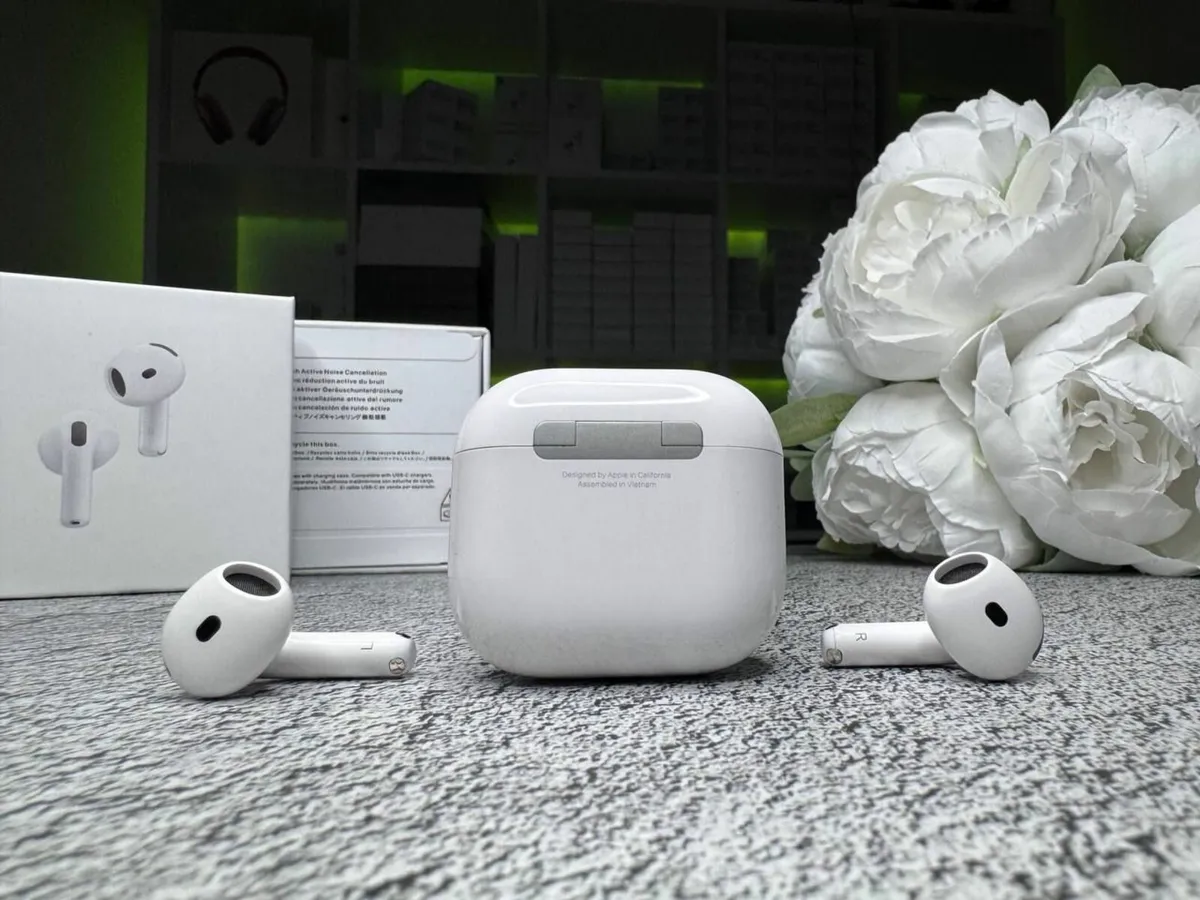 Airpods 4 - Image 3