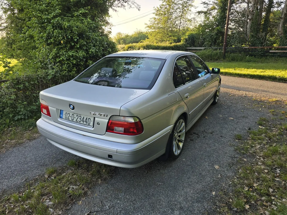BMW 520i manual 6 cylinder - Image 3