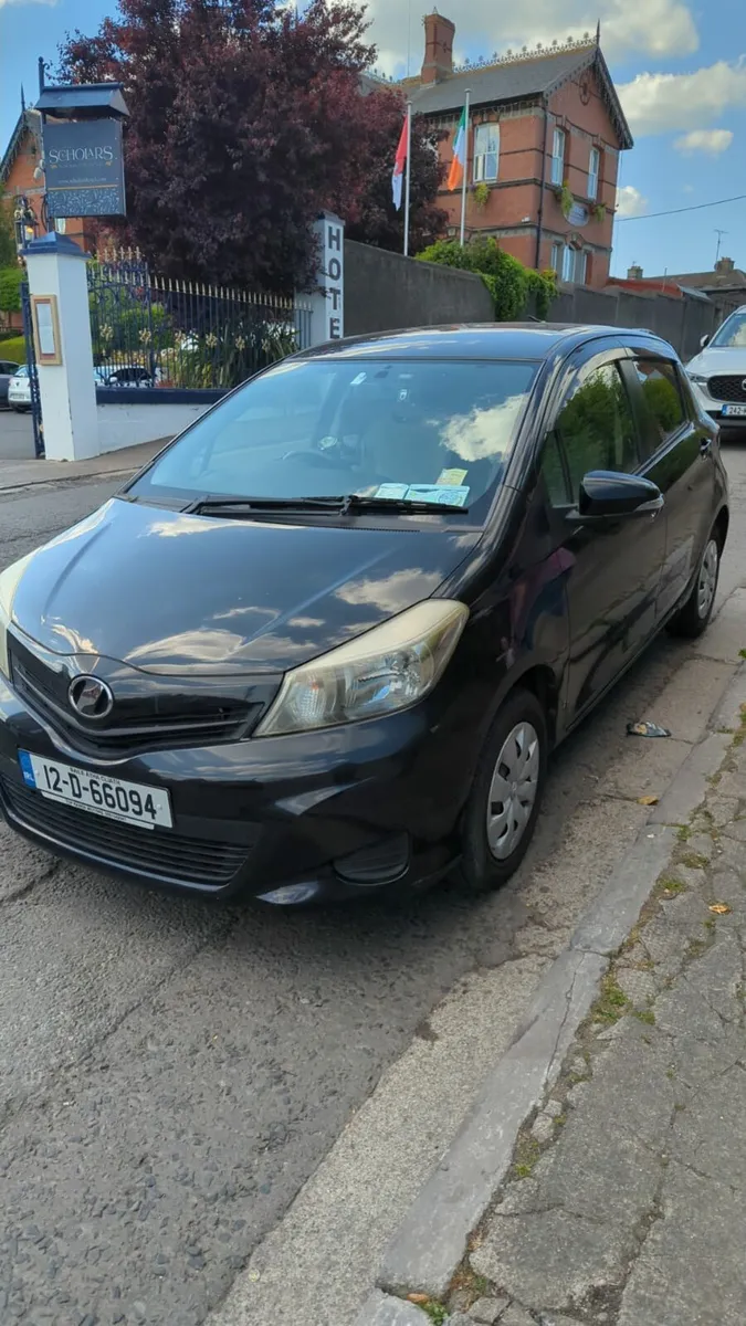 Toyota Yaris Automatic 1.3L - Image 1