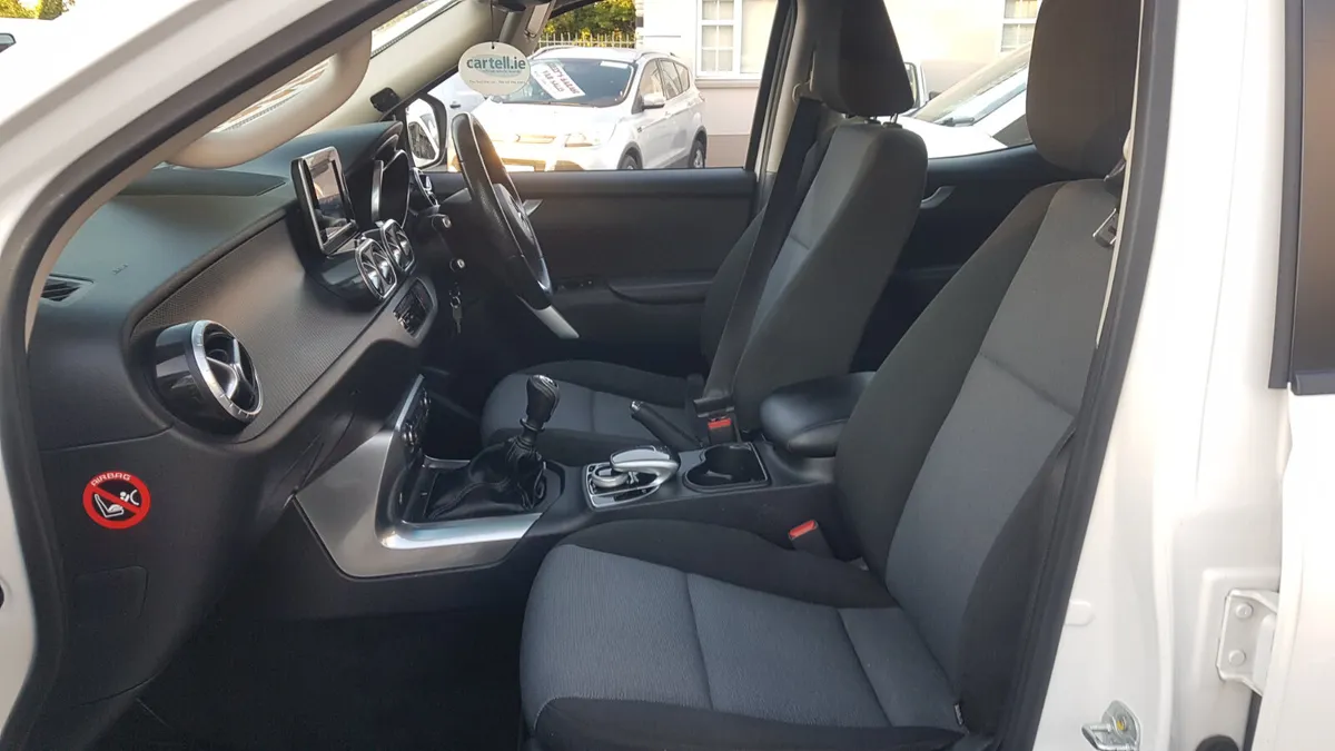 Mercedes-Benz X-Class 211D CITY JEEP AS NEW VAT IN - Image 4