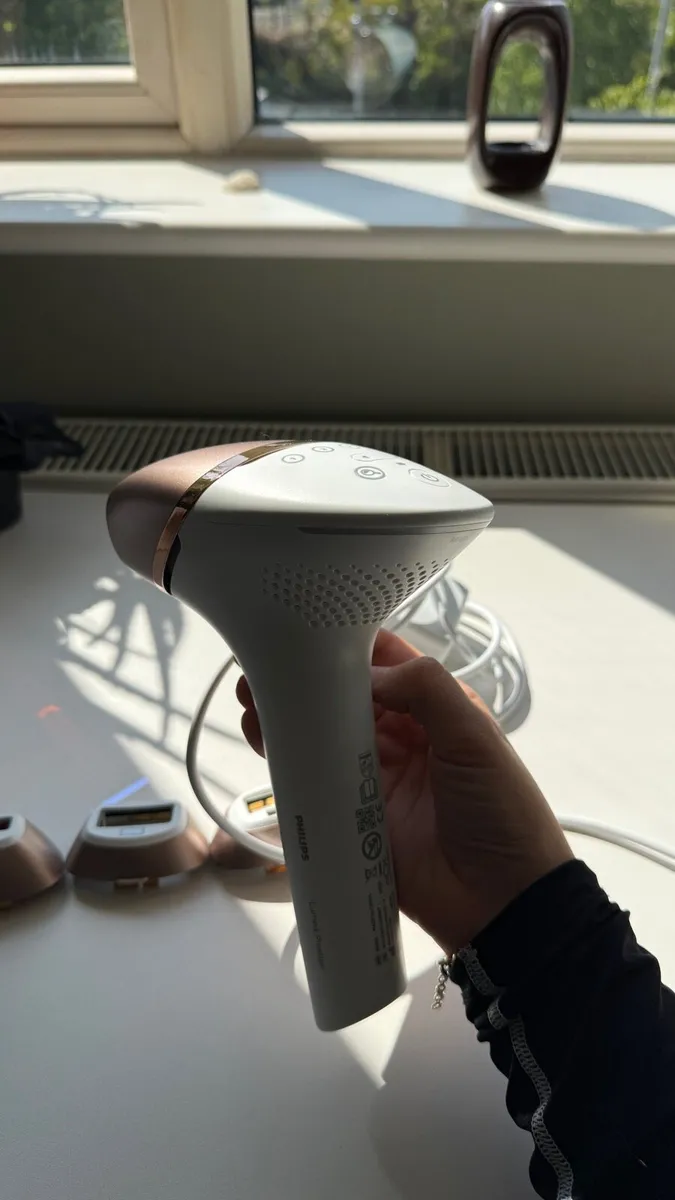 Philips Lumea Prestige IPL Hair Removal Device - Image 2