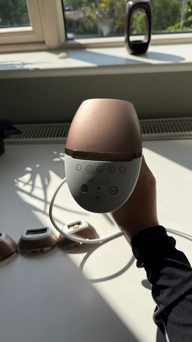 Philips Lumea Prestige IPL Hair Removal Device - Image 3