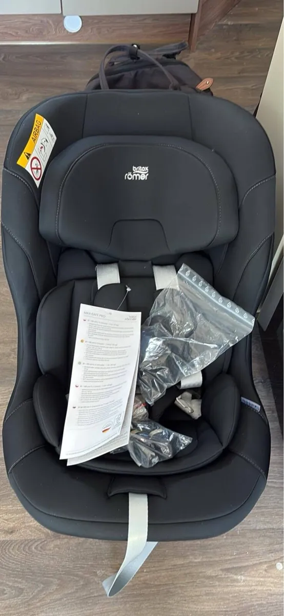 *NEW*Britax Max-Safe Car Seat - Image 2
