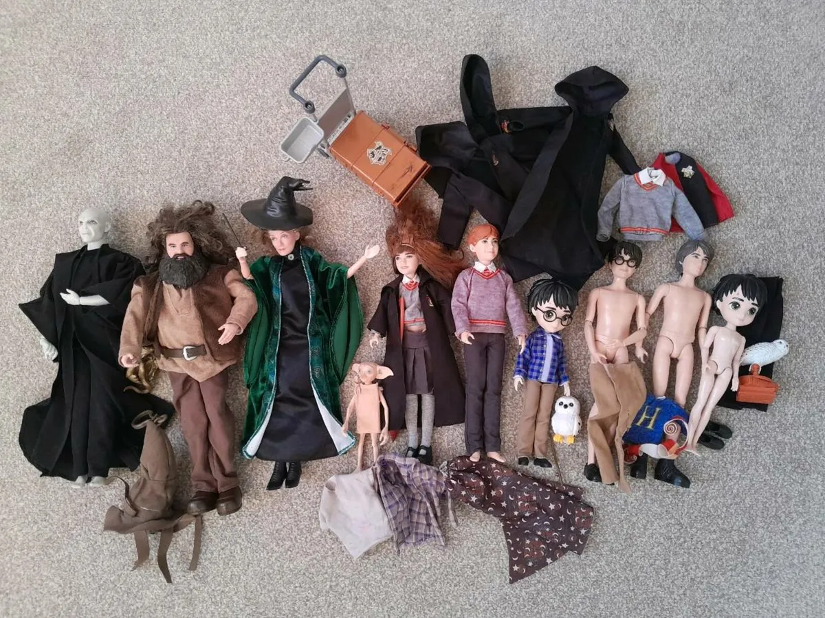 Collection of Harry Potter figures - Image 1