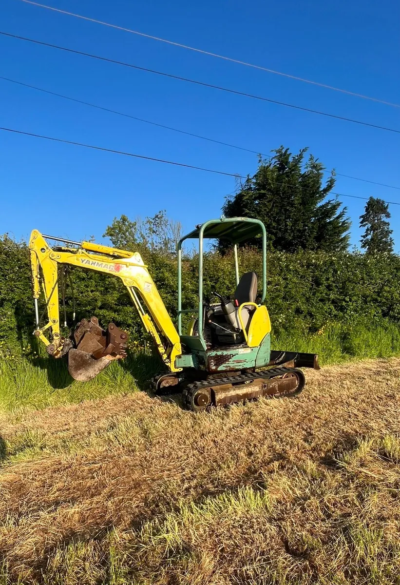 2.6 tonn yanmar mini digger - Image 2