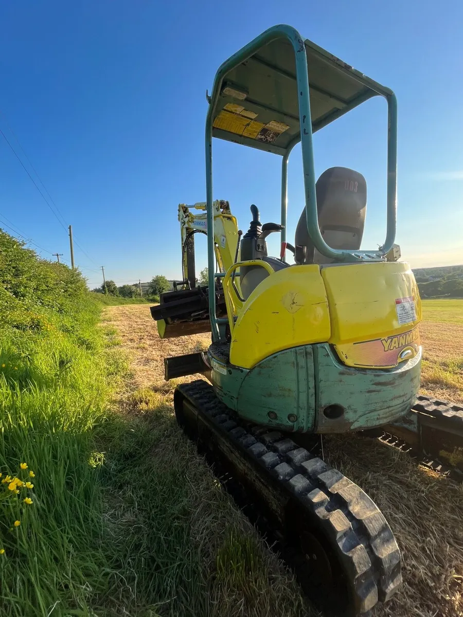 2.6 tonn yanmar mini digger - Image 3
