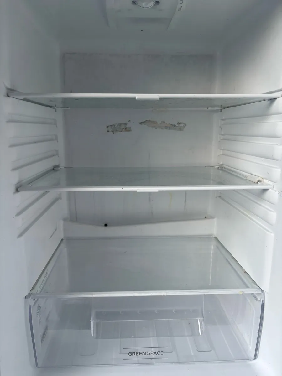 Fridge freezer - Image 4