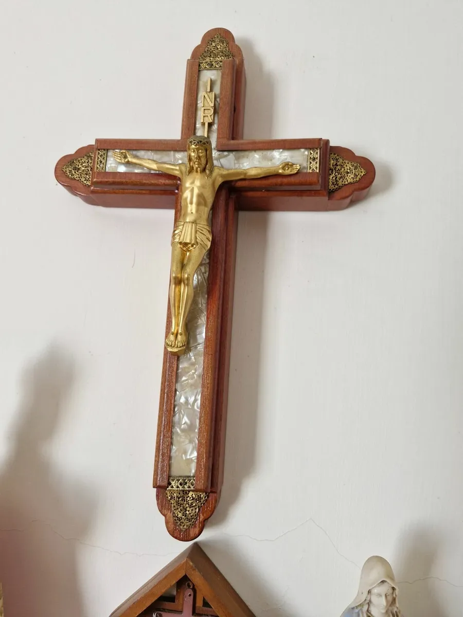 Religious memorbelia - Image 1