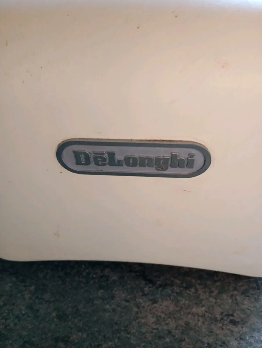 DeLonghi 4 Slice Toaster - Image 2