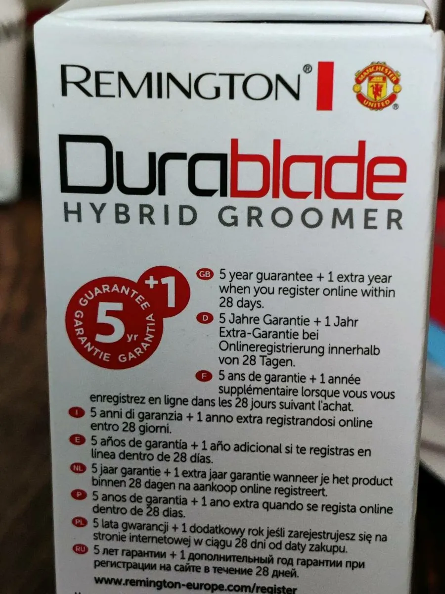 MANCHESTER UNITED, Large Man's Hand Shaver ! - Image 3