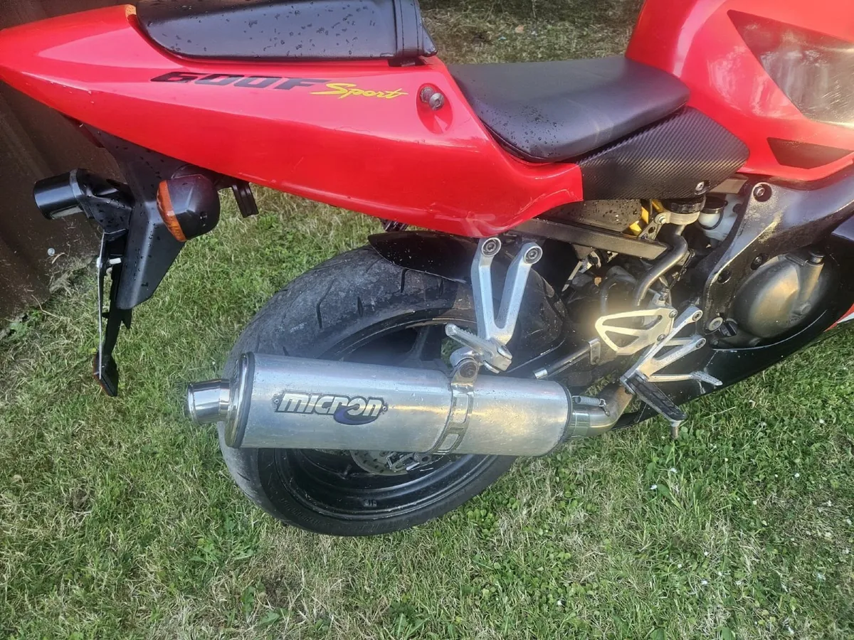 CBR 600 - Image 2