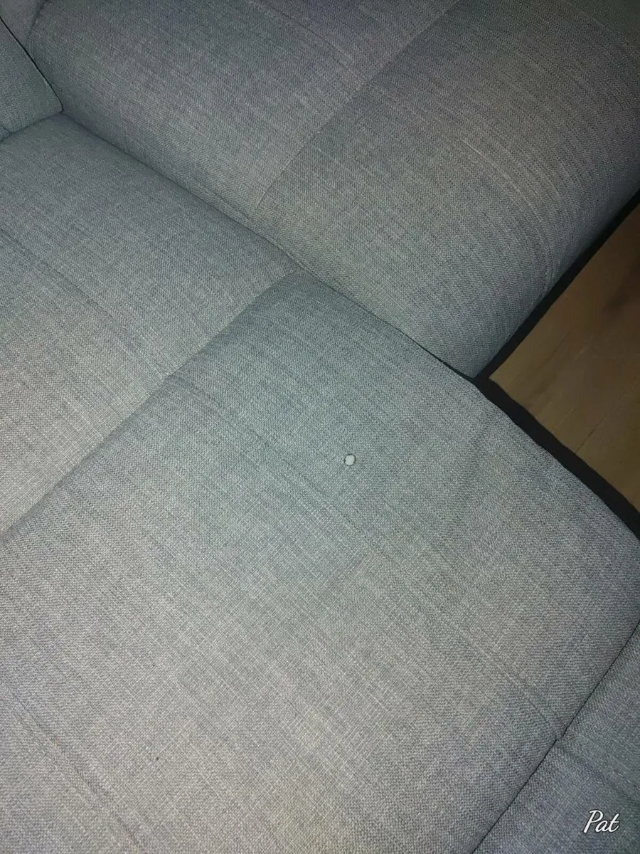 3 seater recliner as new 2 month old , cost 1000e. - Image 2