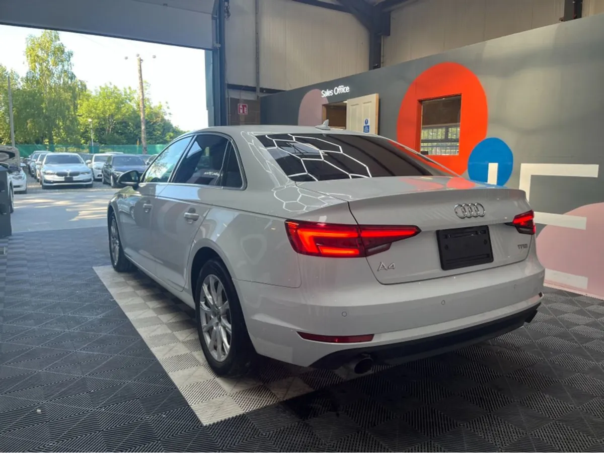 Audi A4 2.0 Tfsi / 62k KMs / Heated Seats Reverse - Image 4