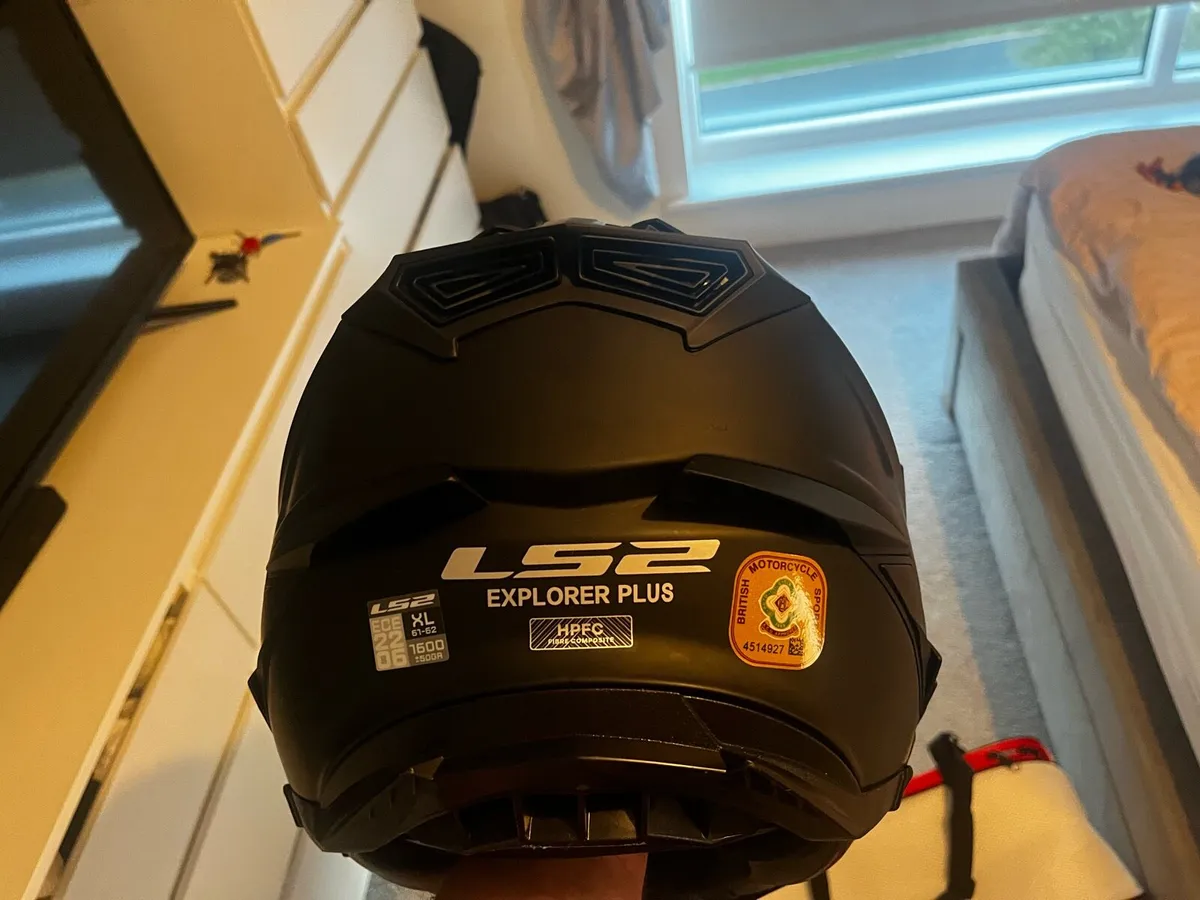 Near new LS2 explorer helmet(xl) - Image 4