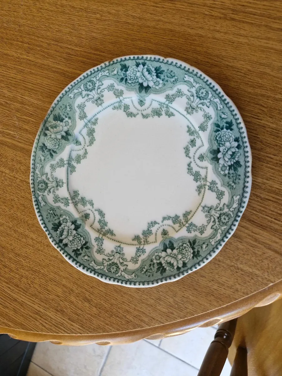 Miscellaneous items - Image 1