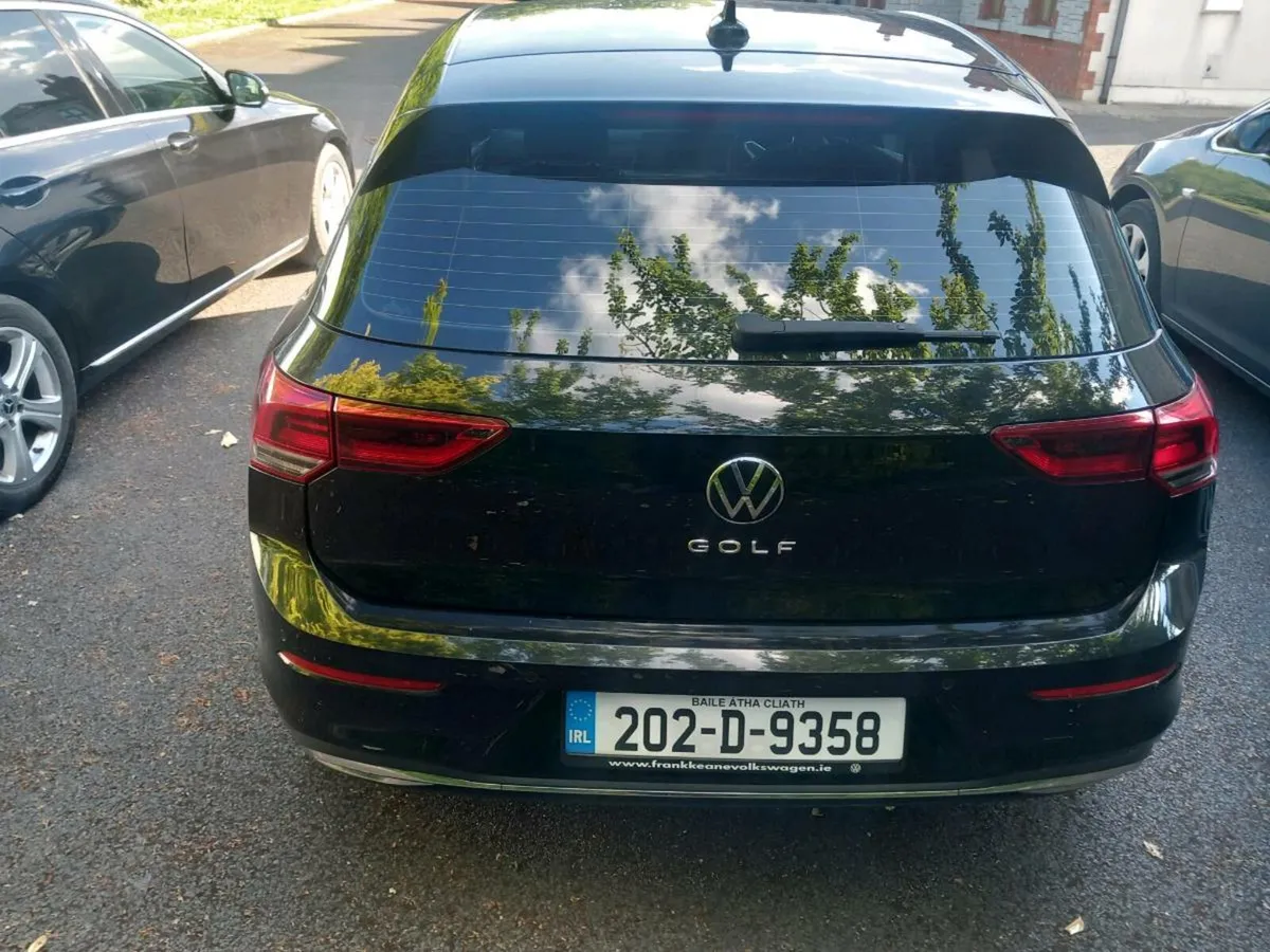 Volkswagen Golf Style 2L TDI 115 BHP - Image 4
