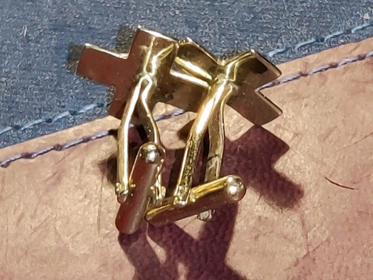 MILLENIUM 2000, 9CT Gold Chunky Unworn Cufflinks ! - Image 4