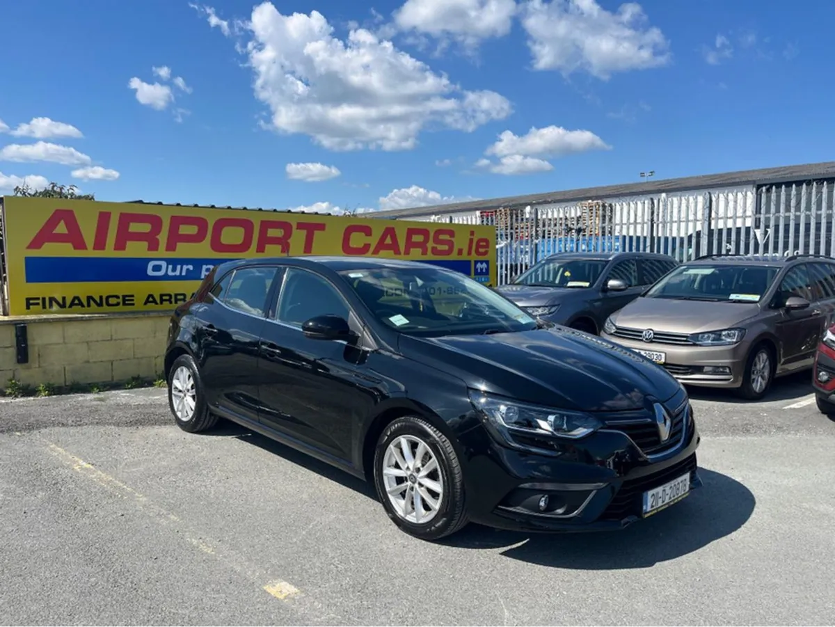 Renault Megane Play Blue DCI 115 My18 4DR - Image 1