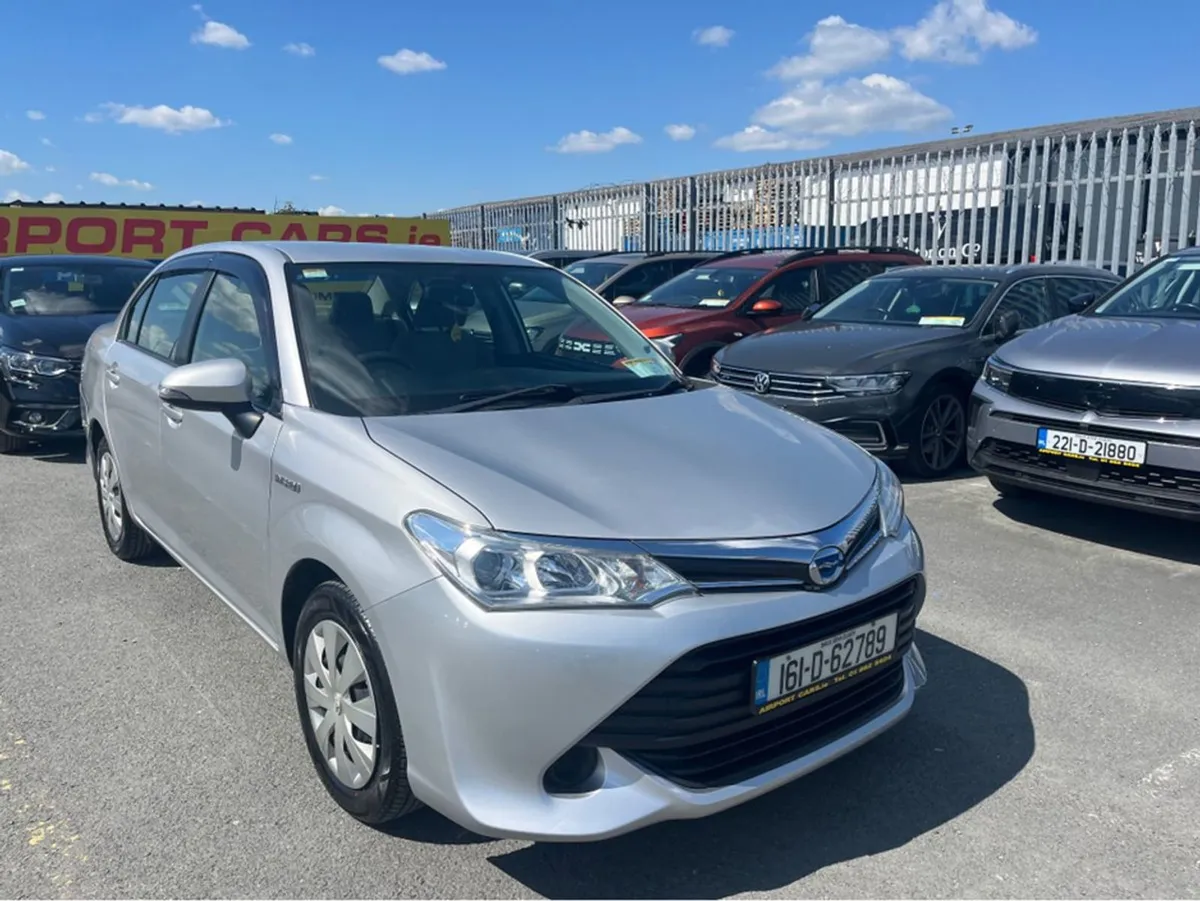 Toyota Corolla Corolla Hybrid Axio 4DR Auto - Image 4