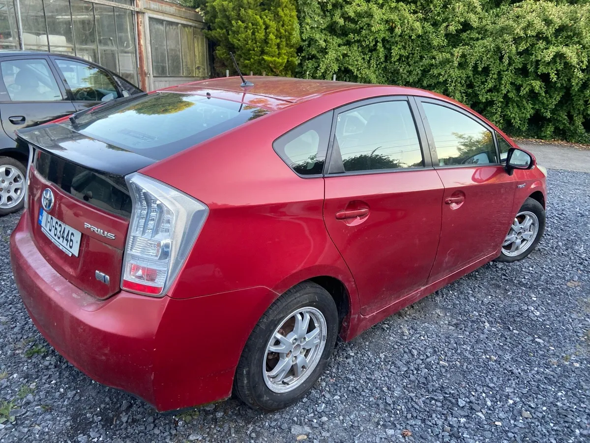 2011 Toyota Prius read add - Image 4
