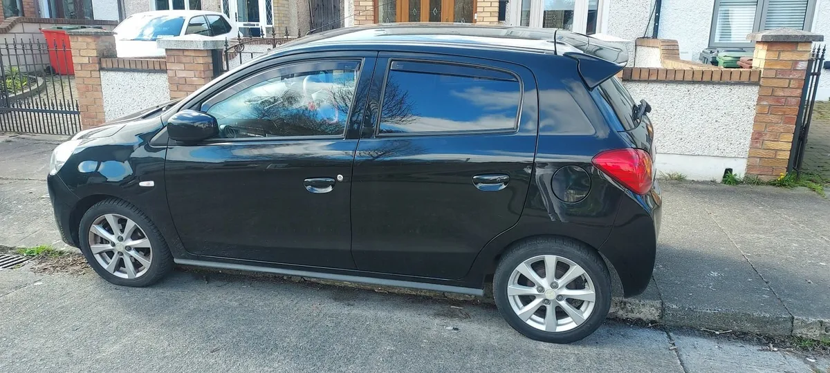 Mitsubishi Mirage 2015 - Image 1
