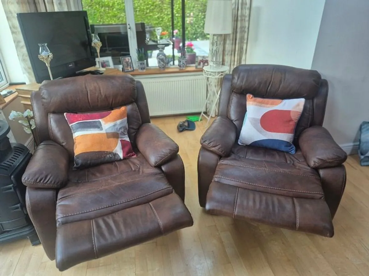 Recliner Chairs - Image 2