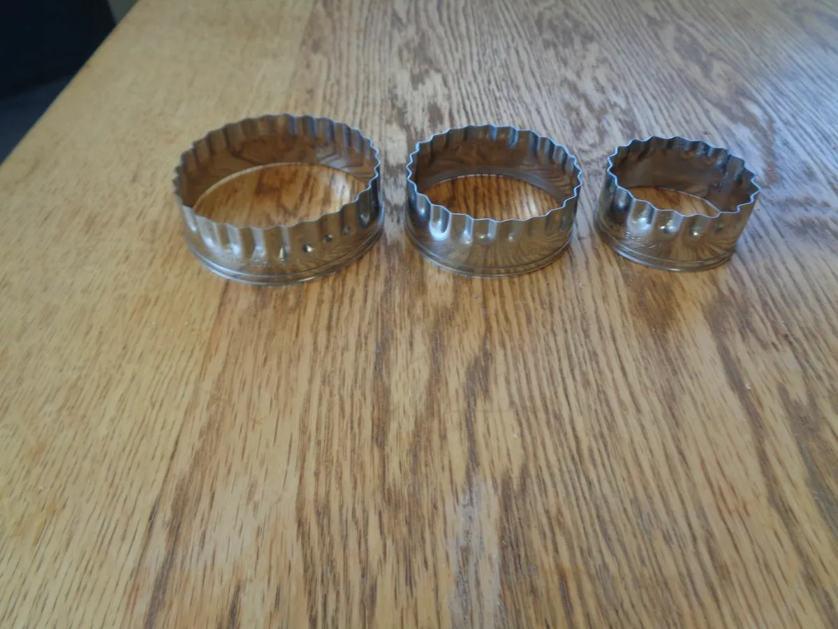 Stainless Steel Cookie/Scones Cutters x 3 for Sale - Image 3