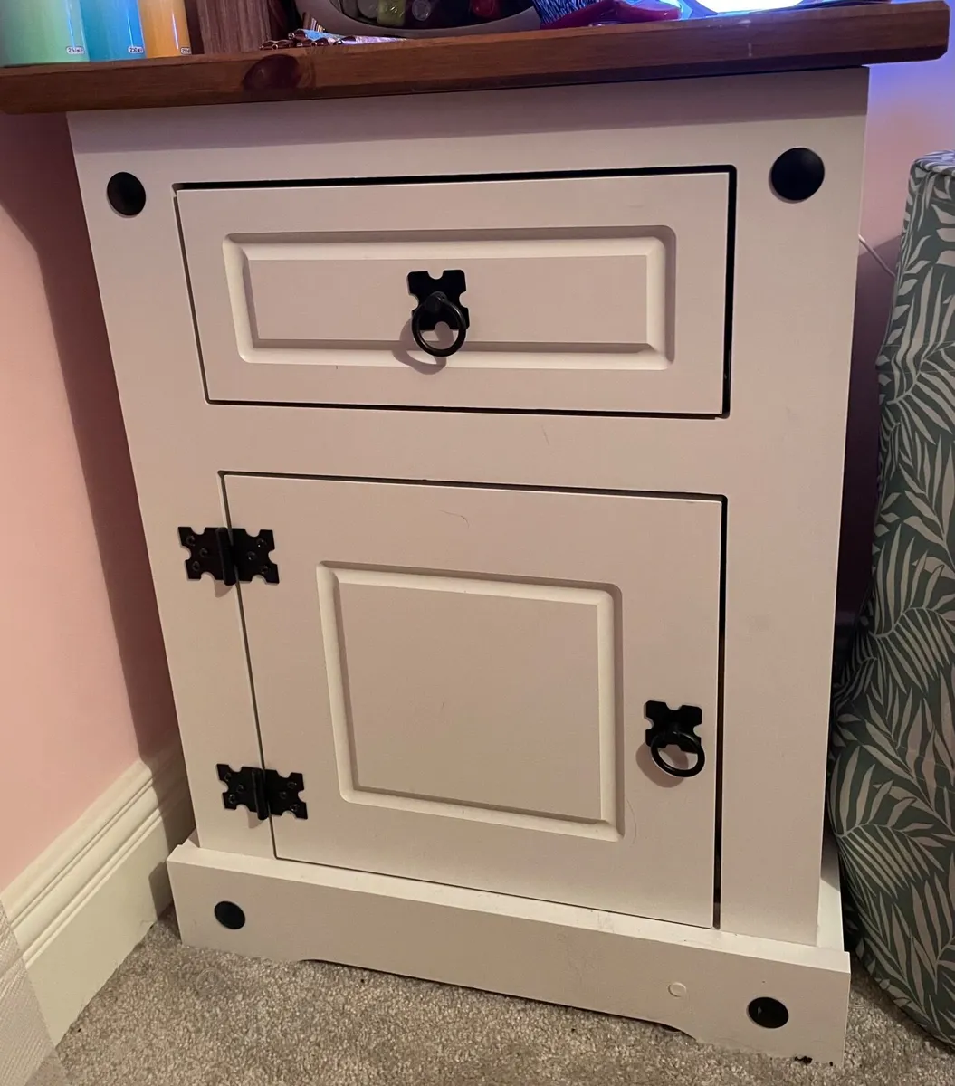 Bed room Furniture - Image 3