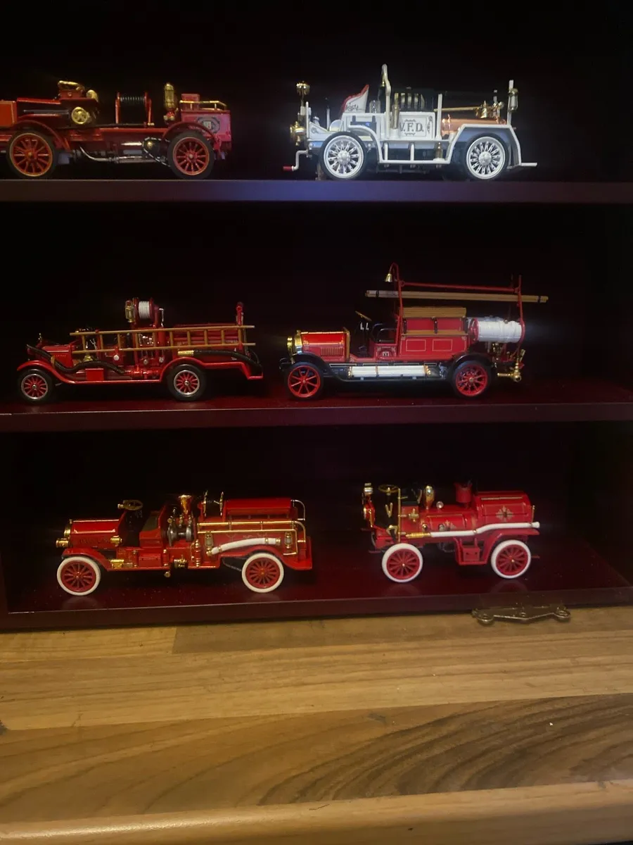 Models - Image 1