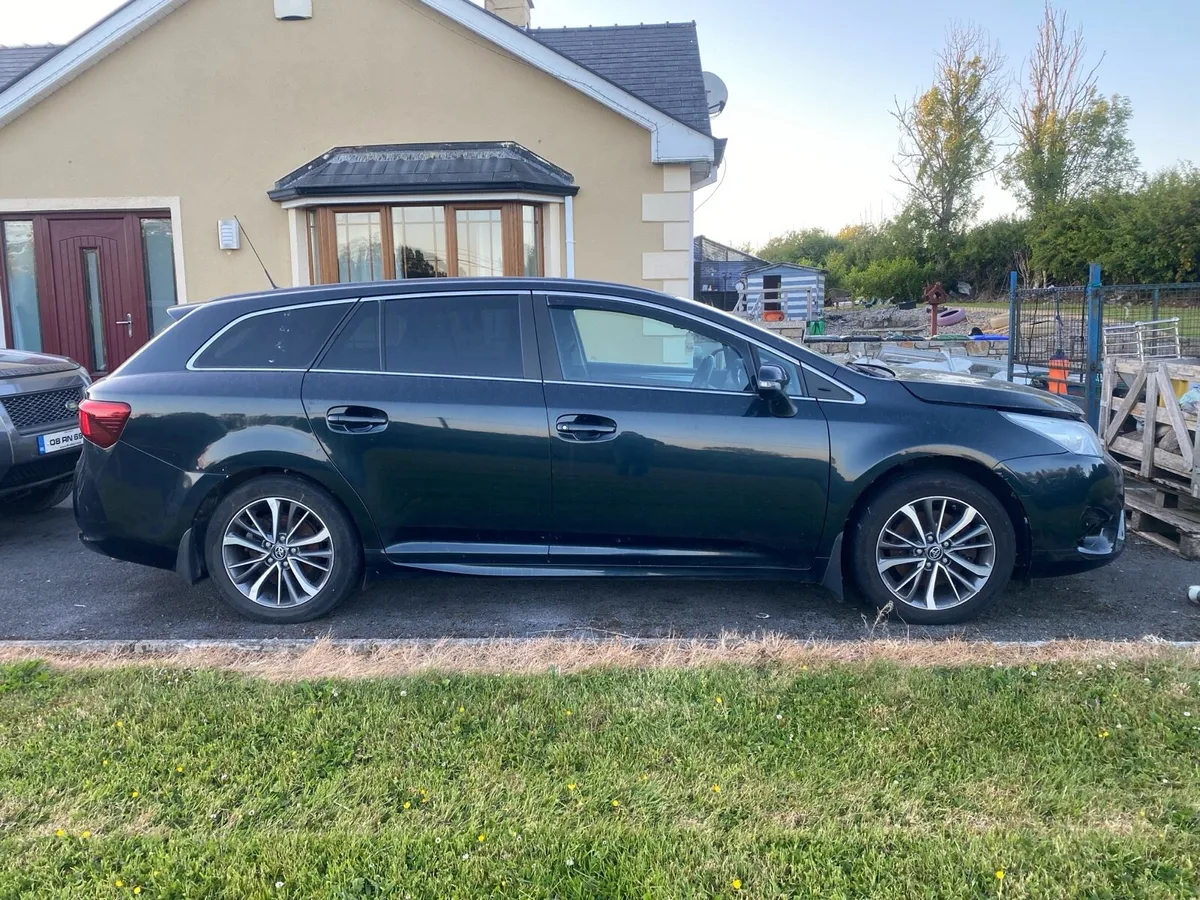 Toyota Avensis 2016 - Image 1